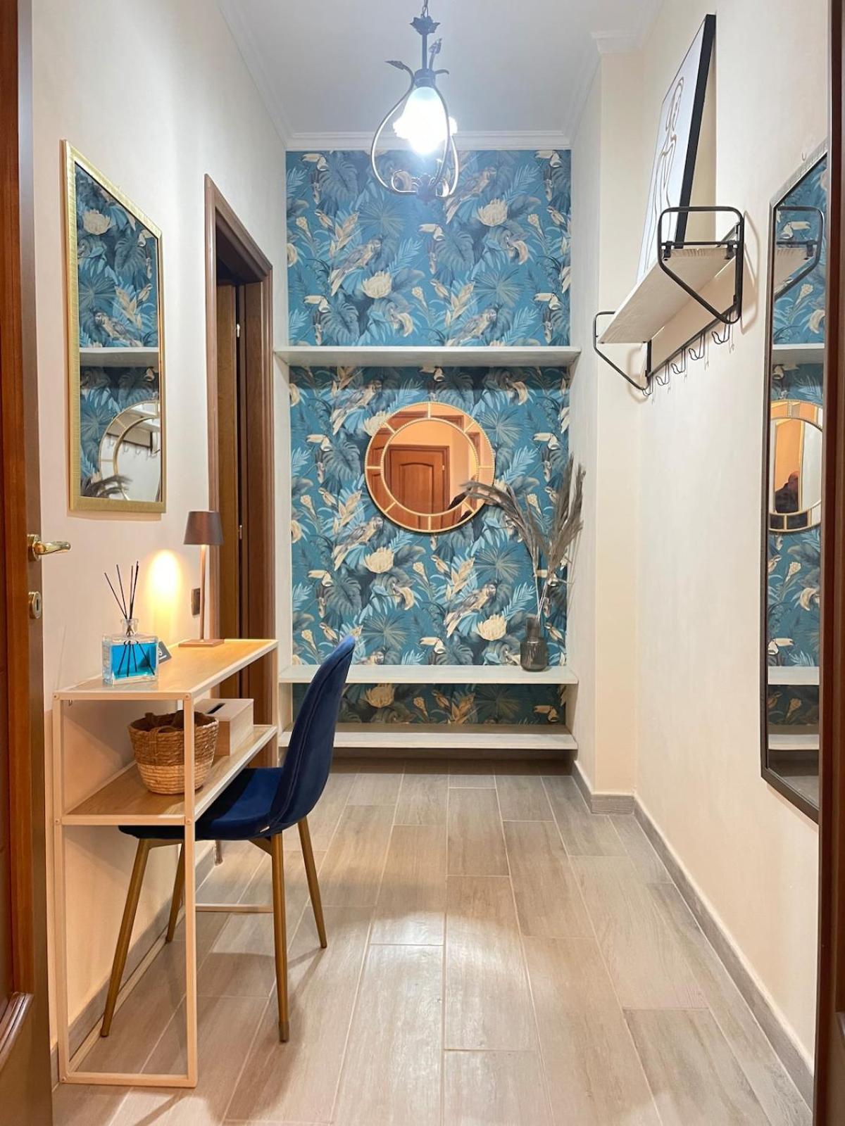 New Near Center Sleeps 4 * Rom