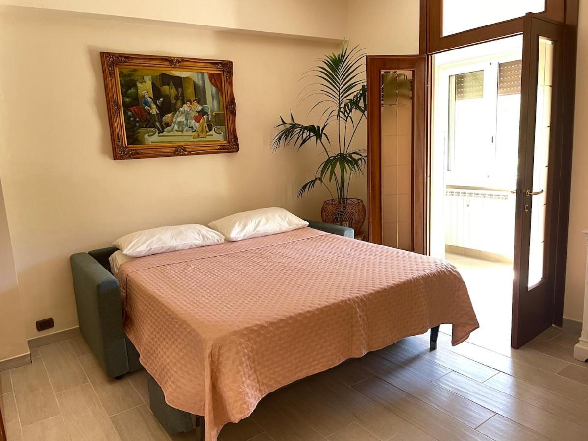New Near Center Sleeps 4 Rom
